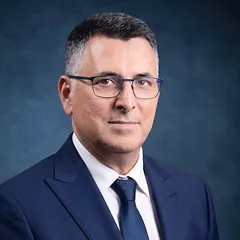 גדעון סער